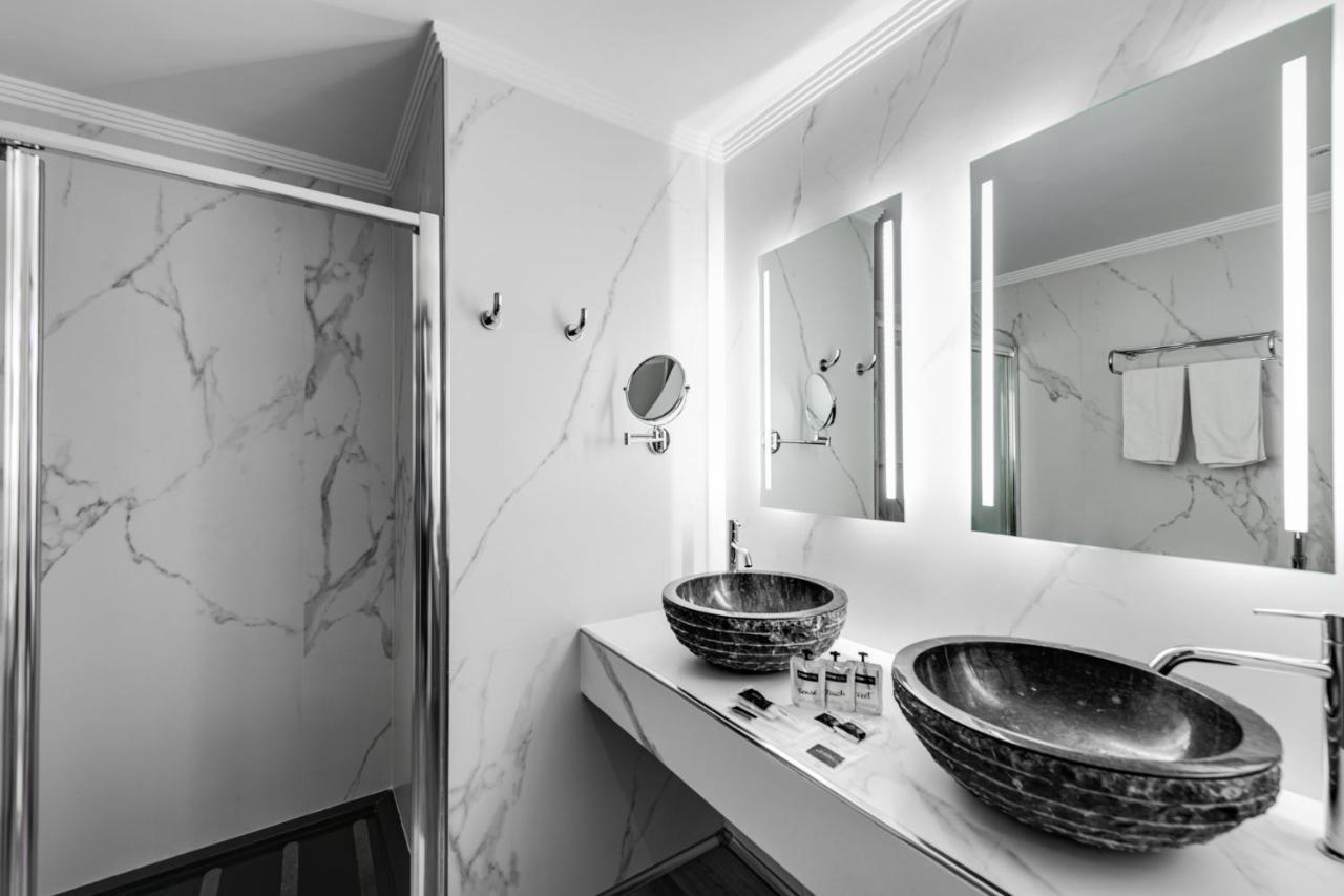 Zouk Hotel Alcala de Henares Bagian luar foto